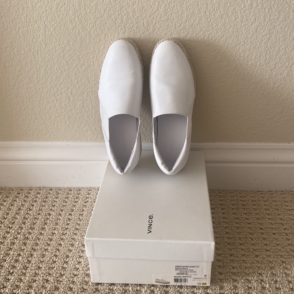 NIB Vince Leather Slip On Shoe
